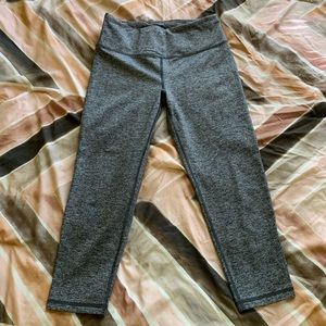 VSX knockout capri leggings